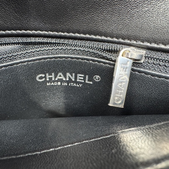 Chanel Small Trendy CC Dual Handle Flap Bag Black - Picture 7 of 11